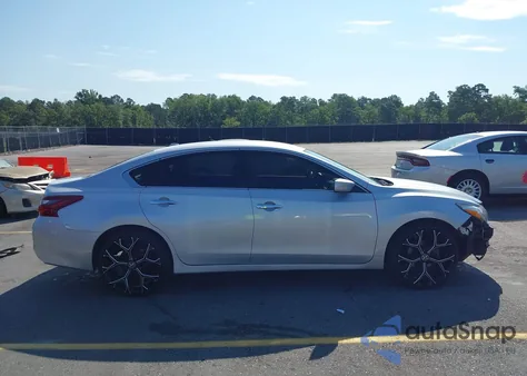 2018 Nissan Altima 2.5/S/Sv/Sl/Sr z USA, uszkodzony, nr VIN 1N4AL3AP0JC246884